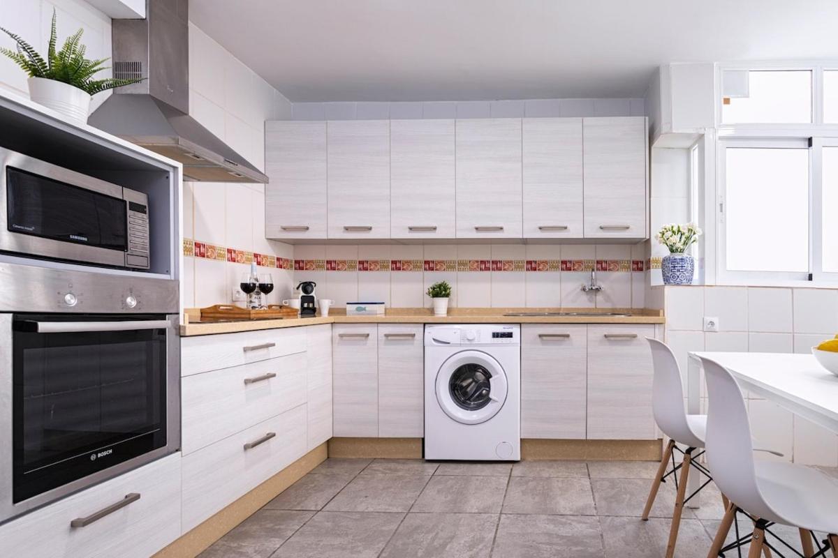 -malagasunapts- Premium Centre Freeparking Apartament *
